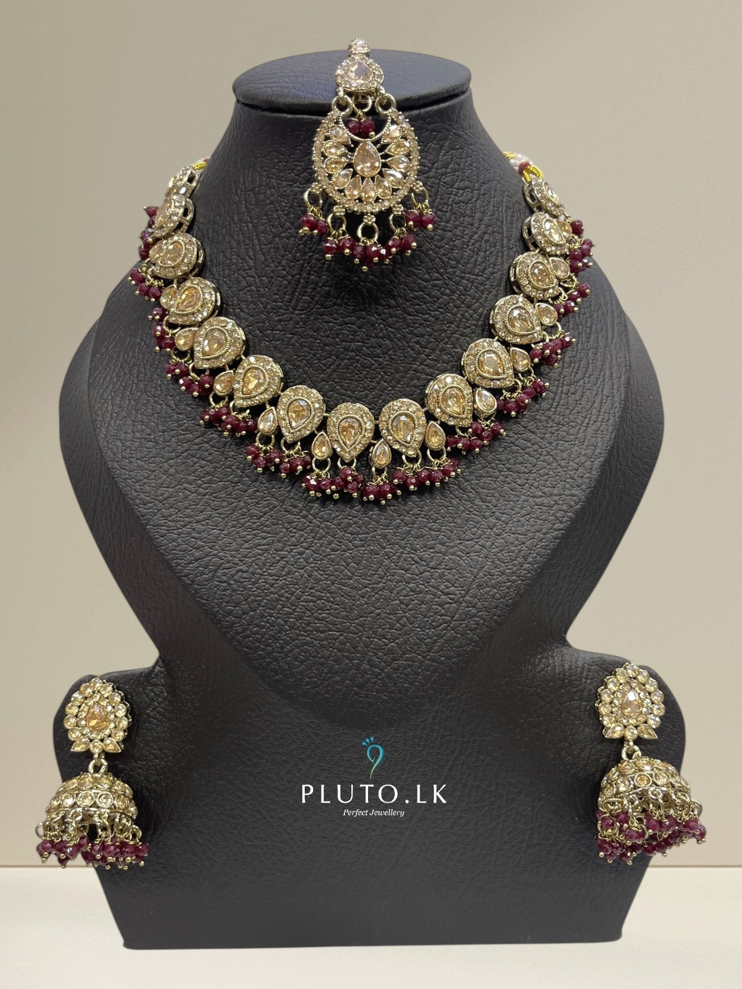 Maroon Colour Necklace